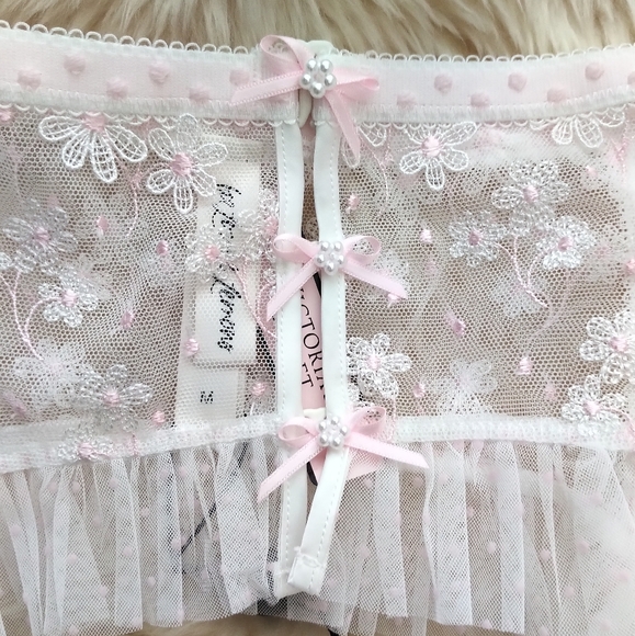 ⛔ SOLD ⛔ For Love & Lemons Victoria's Secret Evie Garter - Picture 6 of 11